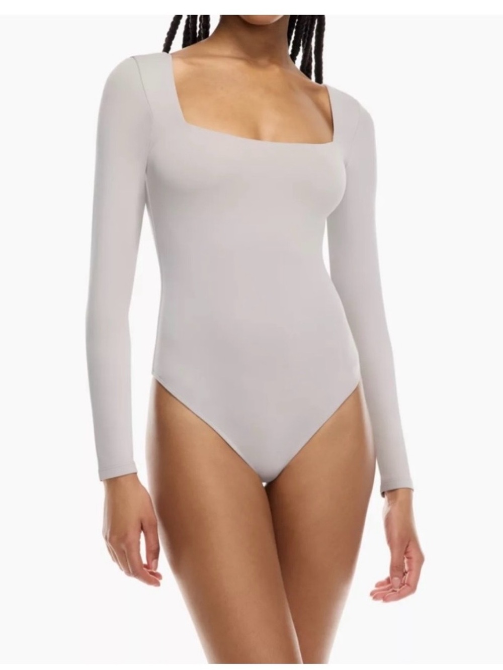 Aritzia Babaton Contour
Squareneck Longsleeve Bodysuit
